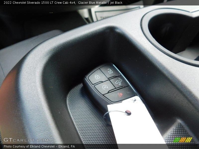 Glacier Blue Metallic / Jet Black 2022 Chevrolet Silverado 1500 LT Crew Cab 4x4