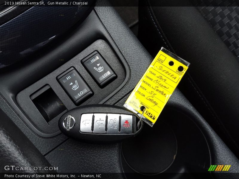 Gun Metallic / Charcoal 2019 Nissan Sentra SR