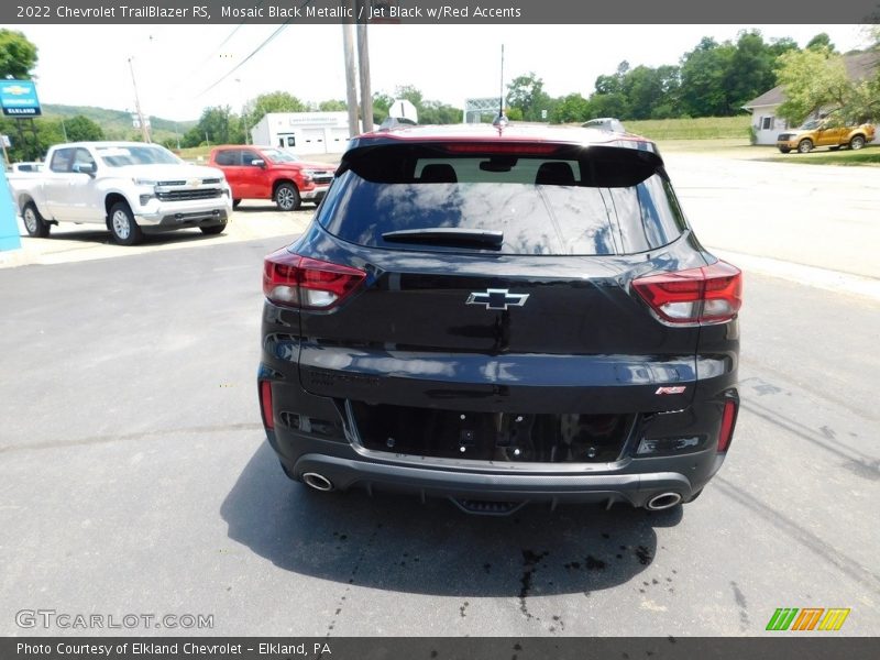 Mosaic Black Metallic / Jet Black w/Red Accents 2022 Chevrolet TrailBlazer RS