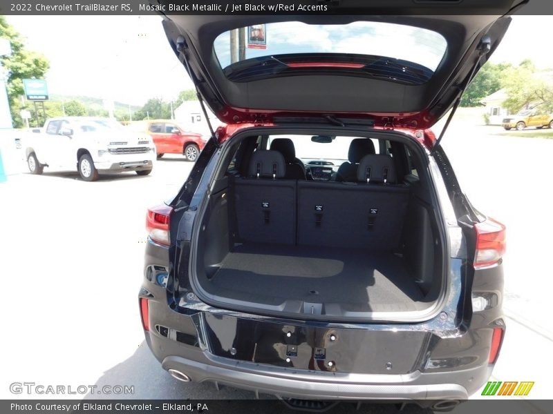 Mosaic Black Metallic / Jet Black w/Red Accents 2022 Chevrolet TrailBlazer RS