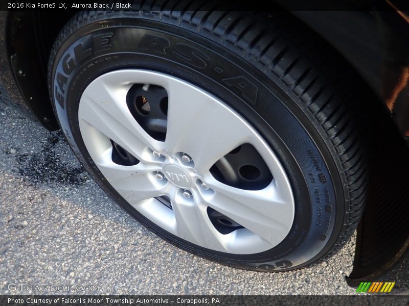 Aurora Black / Black 2016 Kia Forte5 LX