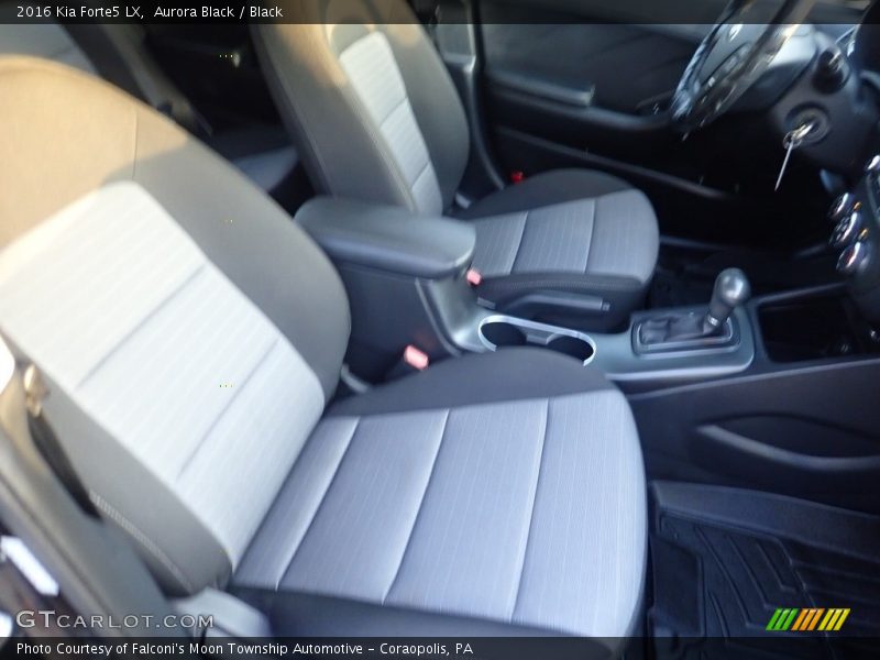 Front Seat of 2016 Forte5 LX