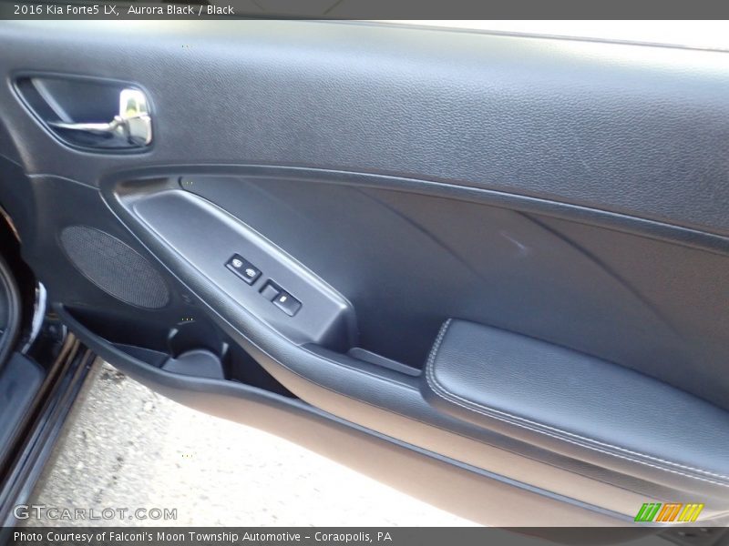 Aurora Black / Black 2016 Kia Forte5 LX