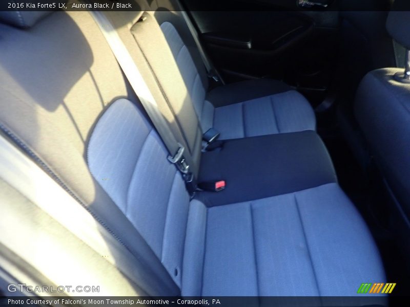 Aurora Black / Black 2016 Kia Forte5 LX