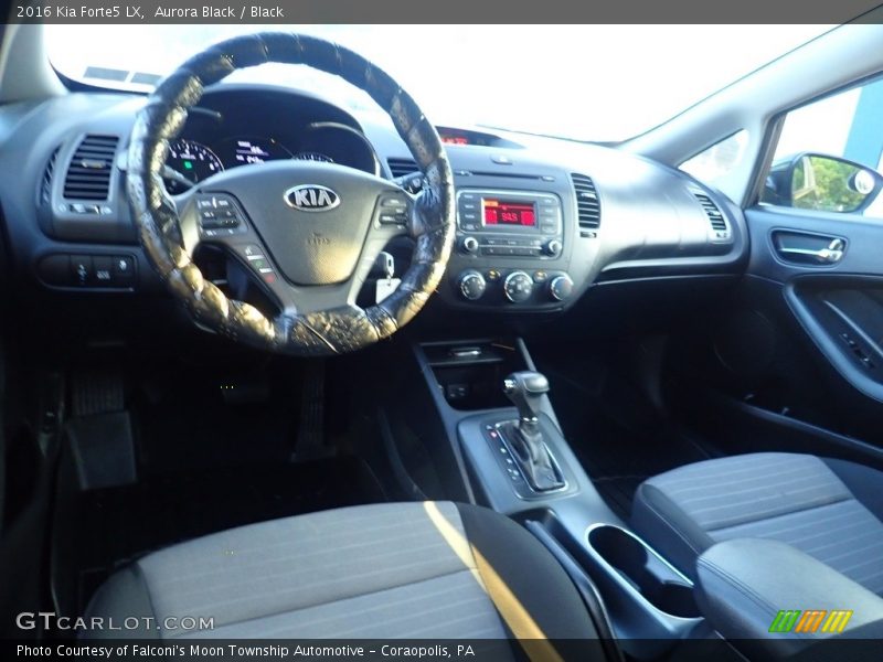 Aurora Black / Black 2016 Kia Forte5 LX