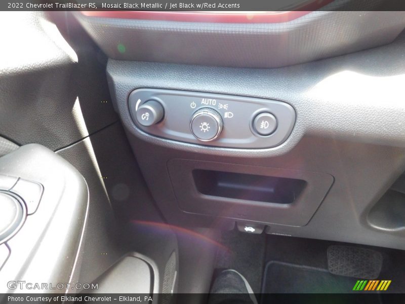 Mosaic Black Metallic / Jet Black w/Red Accents 2022 Chevrolet TrailBlazer RS