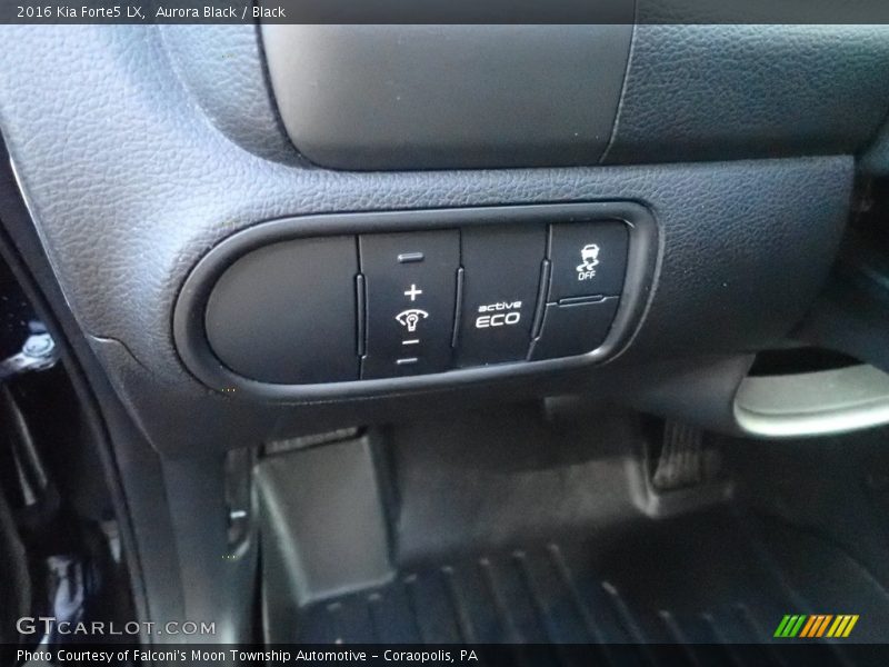Aurora Black / Black 2016 Kia Forte5 LX