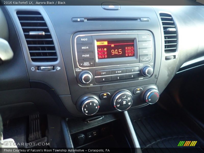 Aurora Black / Black 2016 Kia Forte5 LX