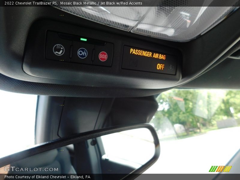 Mosaic Black Metallic / Jet Black w/Red Accents 2022 Chevrolet TrailBlazer RS