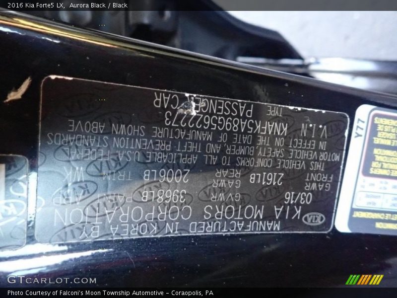 Aurora Black / Black 2016 Kia Forte5 LX