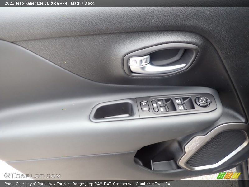 Black / Black 2022 Jeep Renegade Latitude 4x4