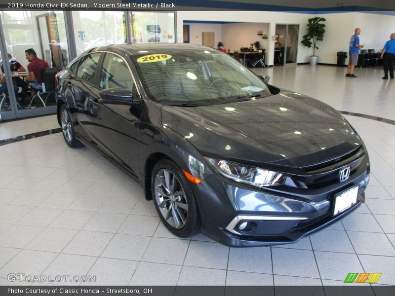 Modern Steel Metallic / Black 2019 Honda Civic EX Sedan