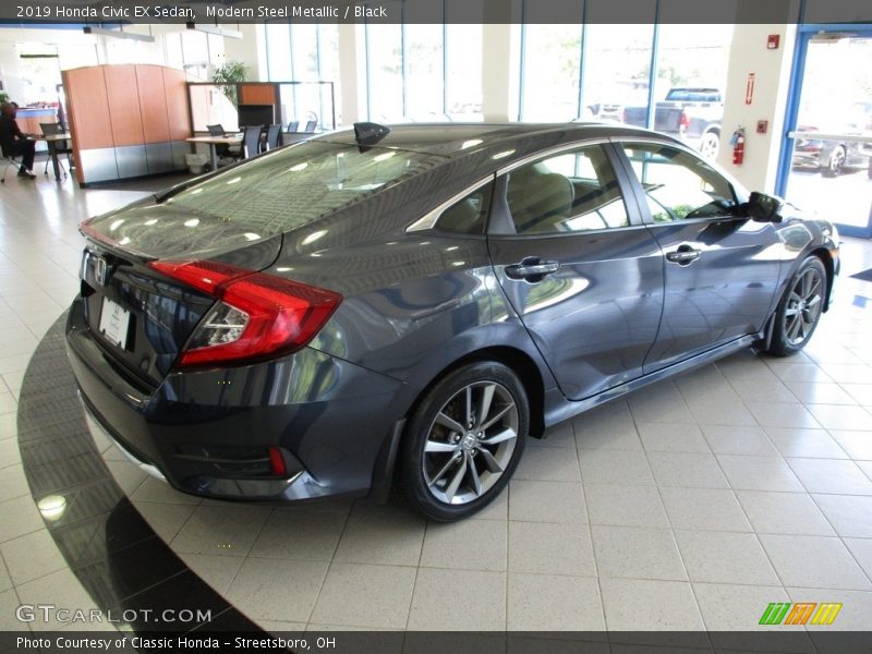 Modern Steel Metallic / Black 2019 Honda Civic EX Sedan