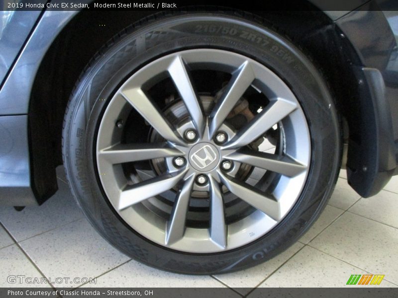 Modern Steel Metallic / Black 2019 Honda Civic EX Sedan