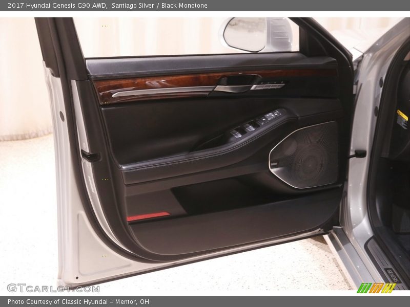 Door Panel of 2017 Genesis G90 AWD