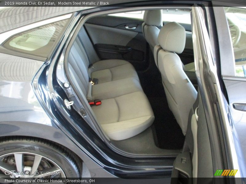 Modern Steel Metallic / Black 2019 Honda Civic EX Sedan