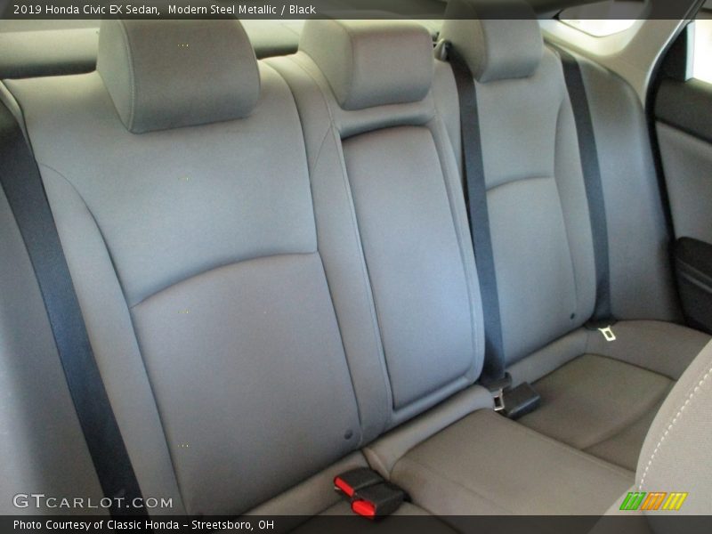 Modern Steel Metallic / Black 2019 Honda Civic EX Sedan