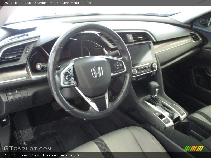 Modern Steel Metallic / Black 2019 Honda Civic EX Sedan