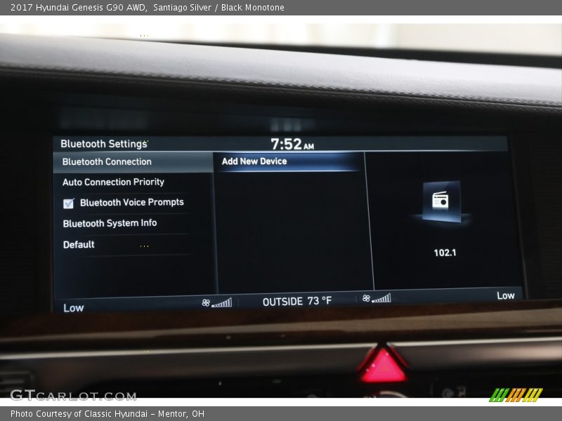 Santiago Silver / Black Monotone 2017 Hyundai Genesis G90 AWD