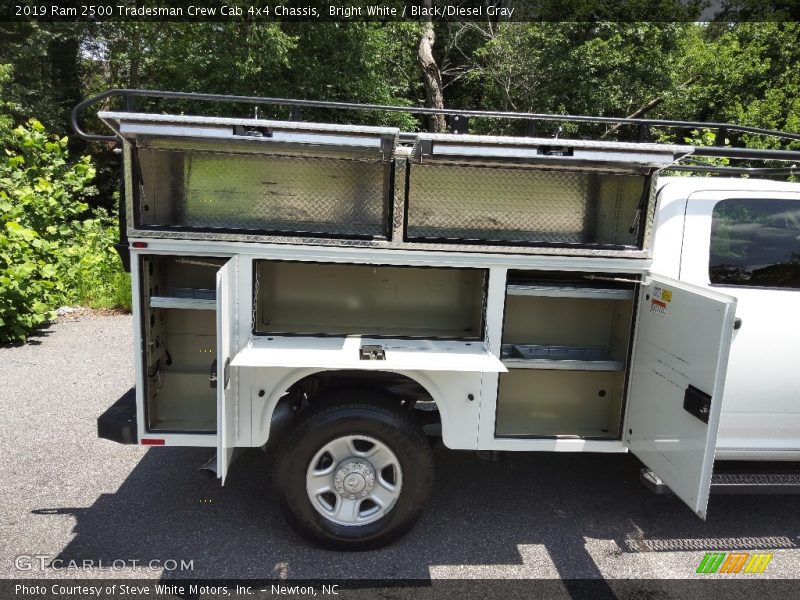 Bright White / Black/Diesel Gray 2019 Ram 2500 Tradesman Crew Cab 4x4 Chassis