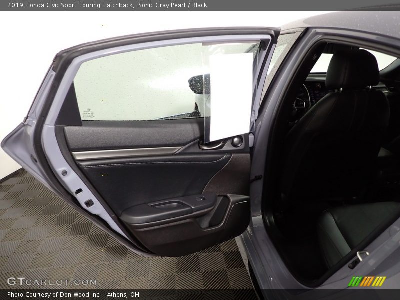 Sonic Gray Pearl / Black 2019 Honda Civic Sport Touring Hatchback