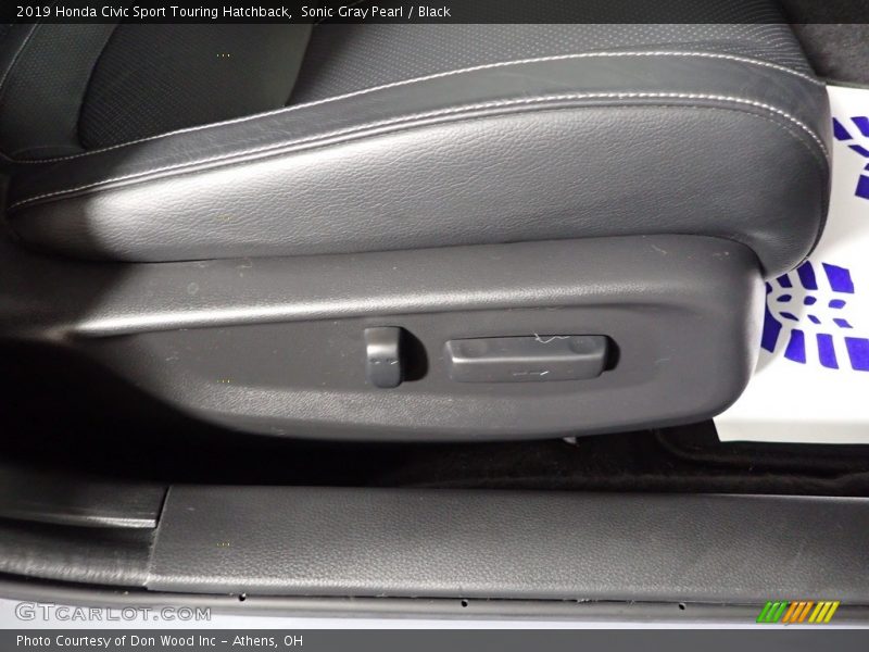 Sonic Gray Pearl / Black 2019 Honda Civic Sport Touring Hatchback