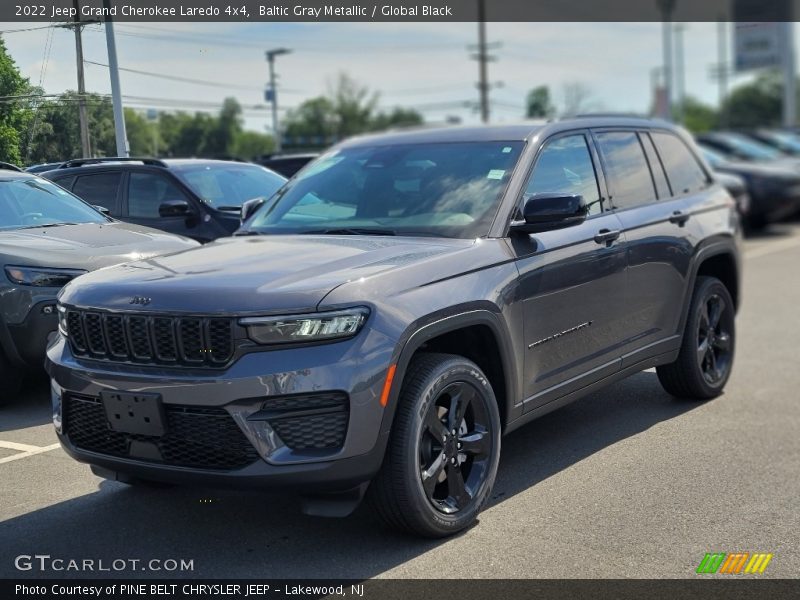 Baltic Gray Metallic / Global Black 2022 Jeep Grand Cherokee Laredo 4x4