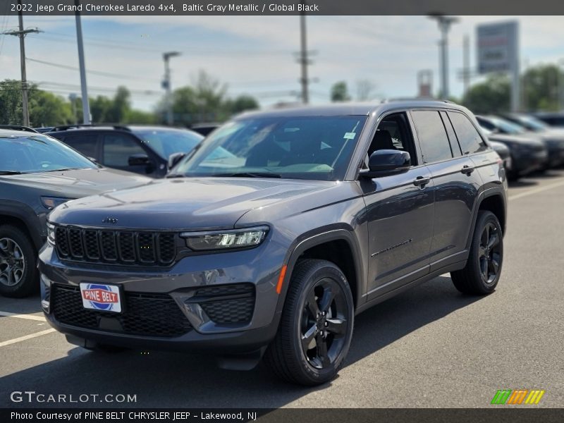 Baltic Gray Metallic / Global Black 2022 Jeep Grand Cherokee Laredo 4x4