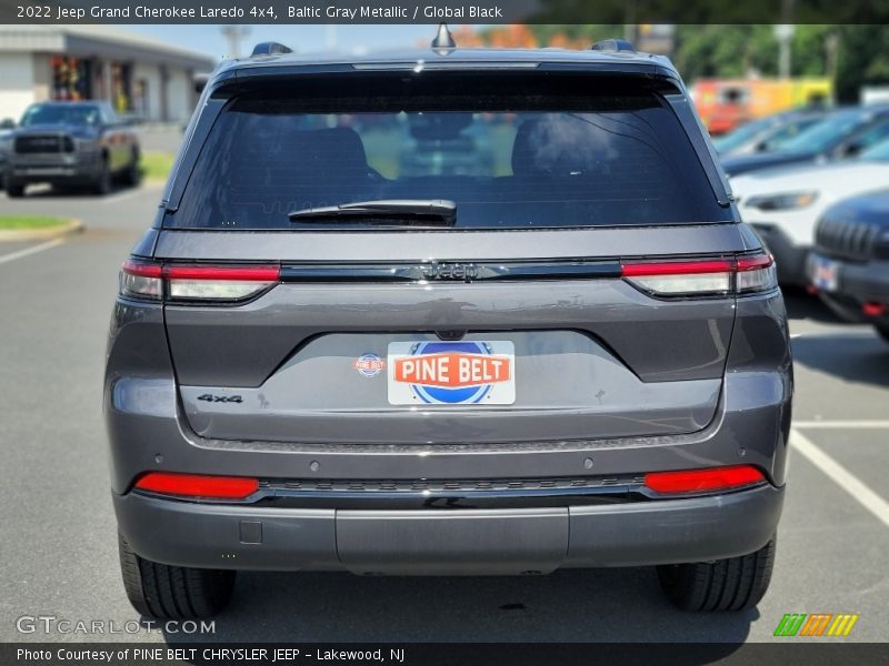 Baltic Gray Metallic / Global Black 2022 Jeep Grand Cherokee Laredo 4x4