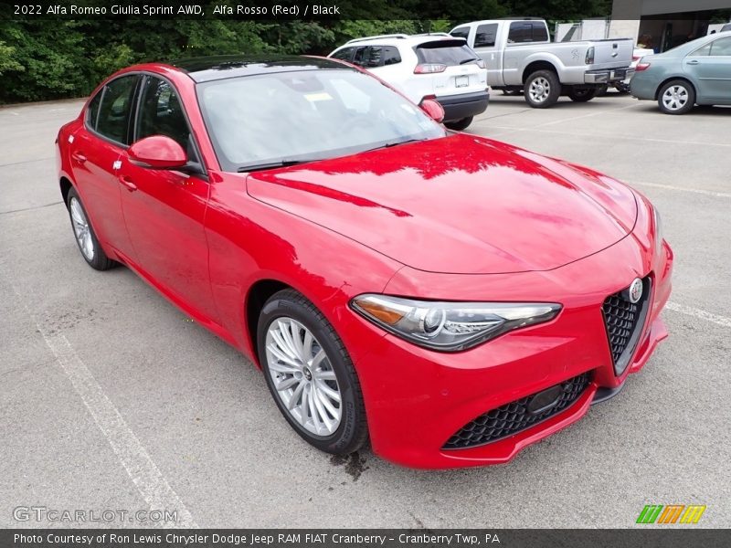 Front 3/4 View of 2022 Giulia Sprint AWD