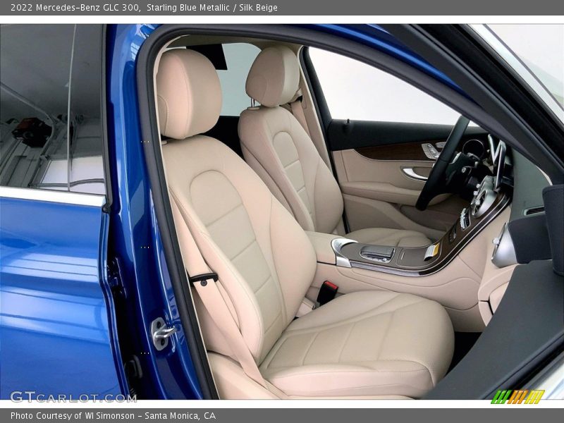 Starling Blue Metallic / Silk Beige 2022 Mercedes-Benz GLC 300