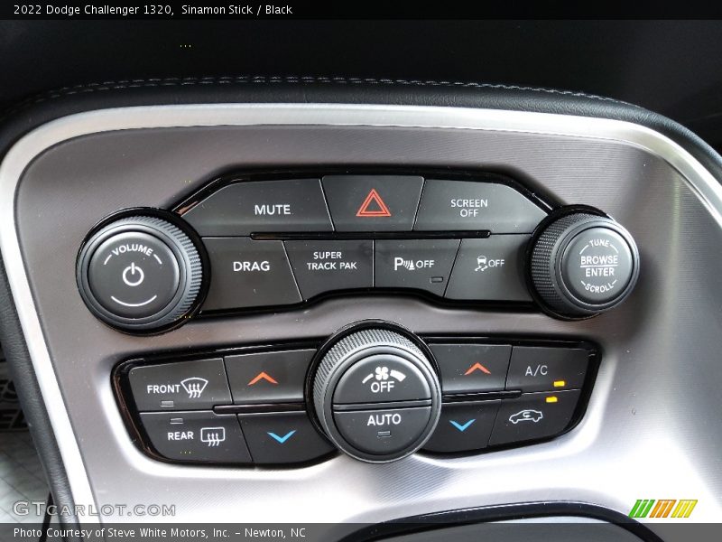 Sinamon Stick / Black 2022 Dodge Challenger 1320