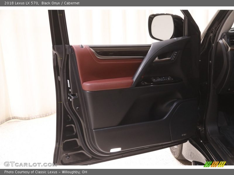 Black Onyx / Cabernet 2018 Lexus LX 570