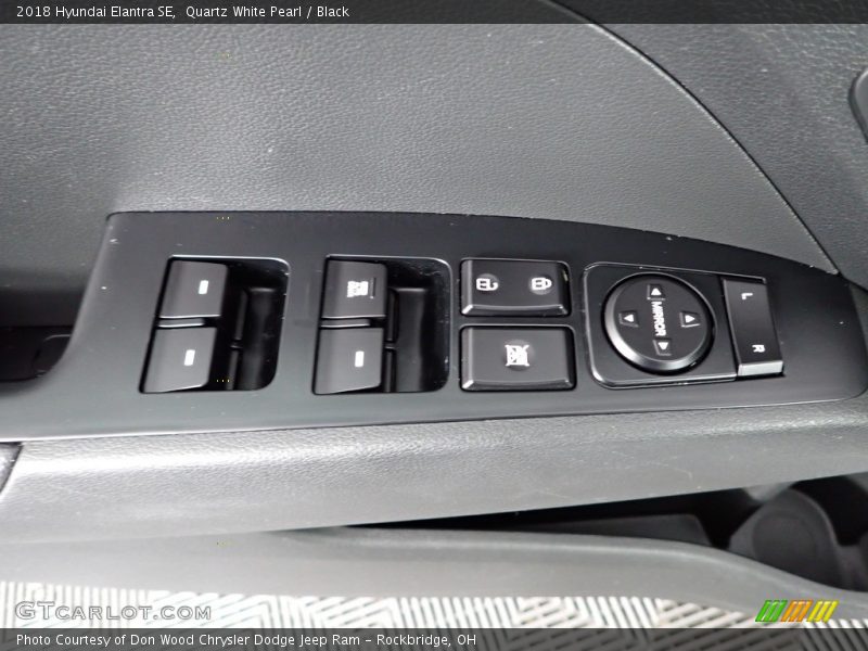 Quartz White Pearl / Black 2018 Hyundai Elantra SE