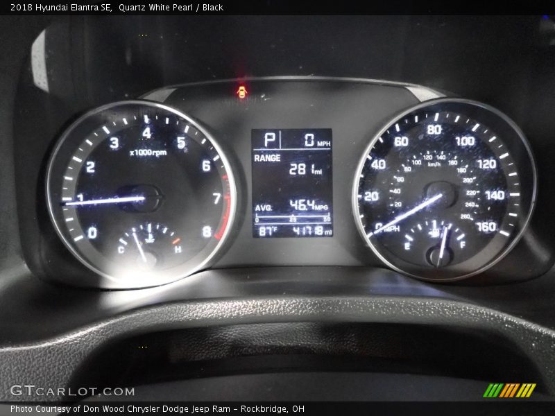 Quartz White Pearl / Black 2018 Hyundai Elantra SE