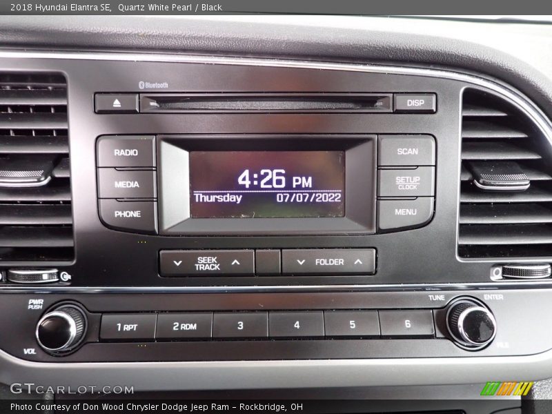 Quartz White Pearl / Black 2018 Hyundai Elantra SE