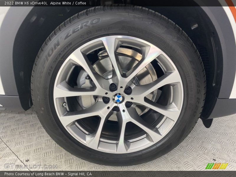 Alpine White / Coffee 2022 BMW X6 xDrive40i