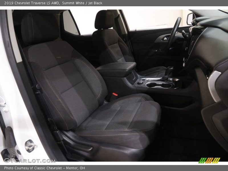 Summit White / Jet Black 2019 Chevrolet Traverse LS AWD