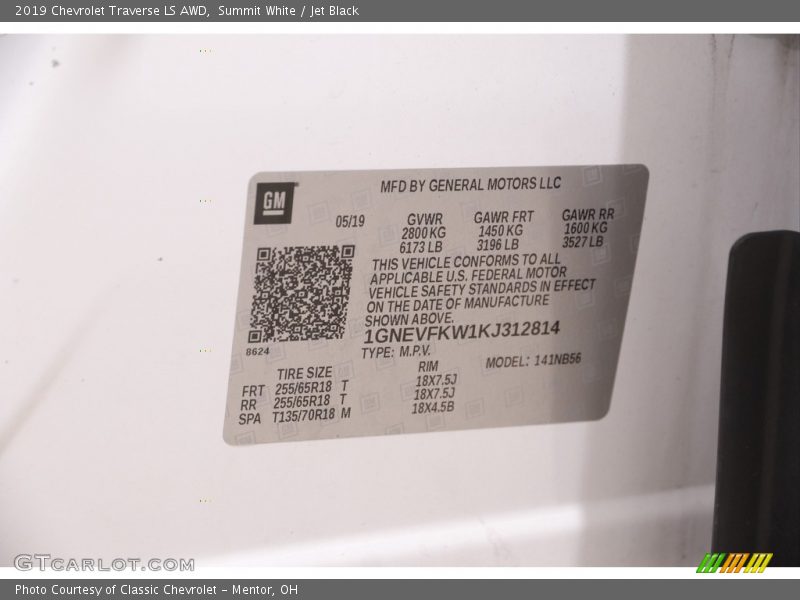 Summit White / Jet Black 2019 Chevrolet Traverse LS AWD