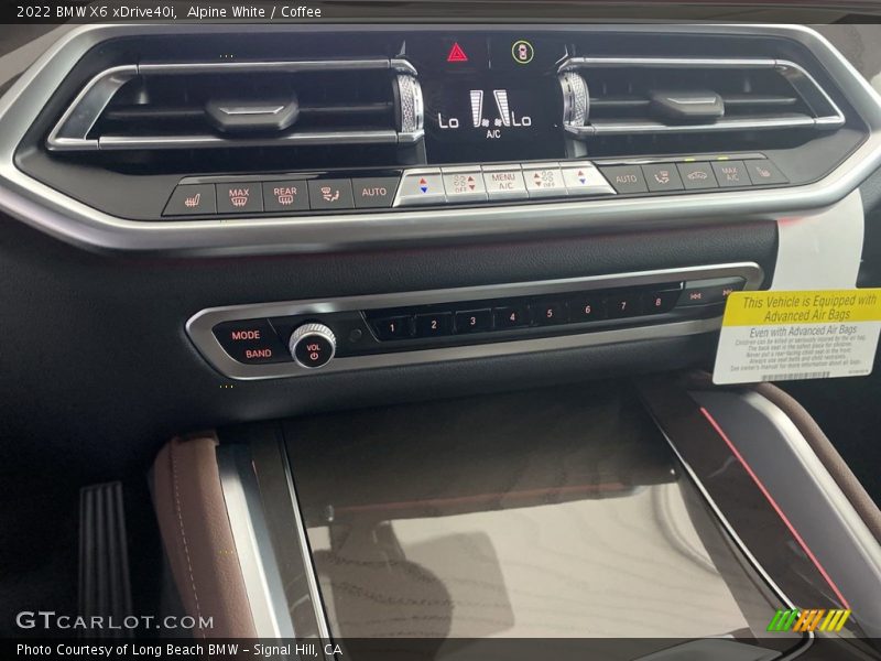 Alpine White / Coffee 2022 BMW X6 xDrive40i