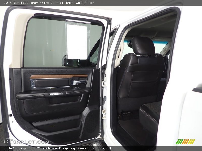 Bright White / Black 2014 Ram 1500 Laramie Crew Cab 4x4