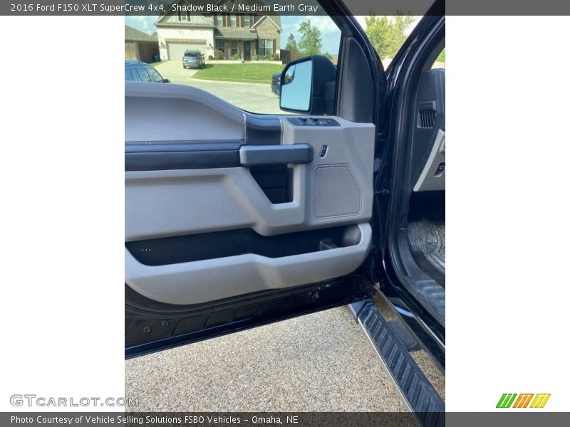 Shadow Black / Medium Earth Gray 2016 Ford F150 XLT SuperCrew 4x4