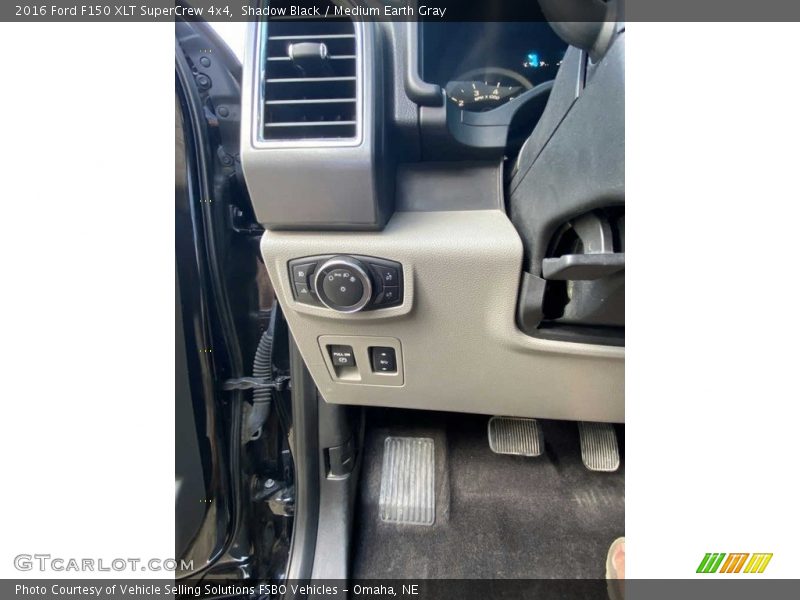 Shadow Black / Medium Earth Gray 2016 Ford F150 XLT SuperCrew 4x4