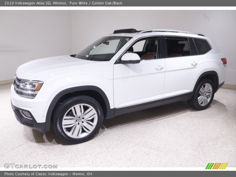 Pure White / Golden Oak/Black 2019 Volkswagen Atlas SEL 4Motion