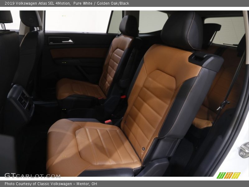 Pure White / Golden Oak/Black 2019 Volkswagen Atlas SEL 4Motion
