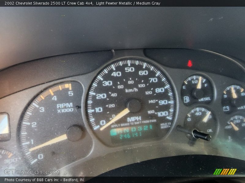 Light Pewter Metallic / Medium Gray 2002 Chevrolet Silverado 2500 LT Crew Cab 4x4