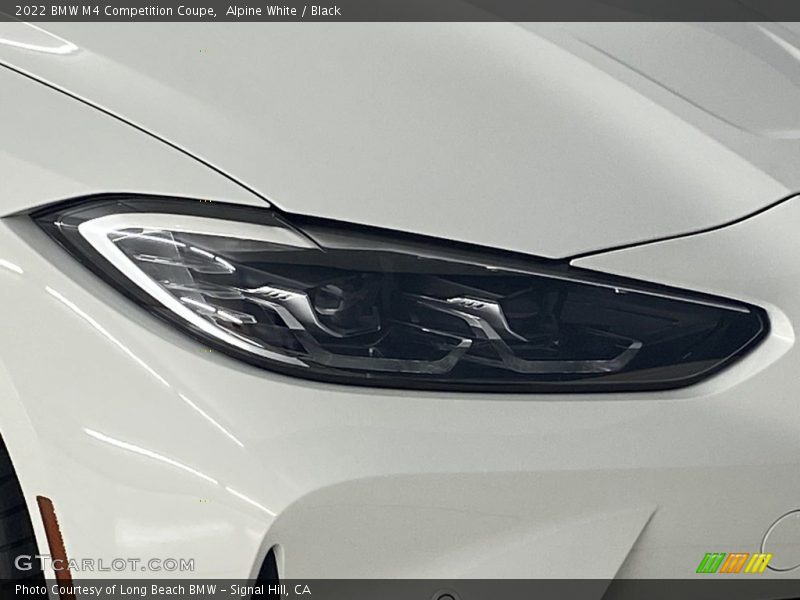 Alpine White / Black 2022 BMW M4 Competition Coupe