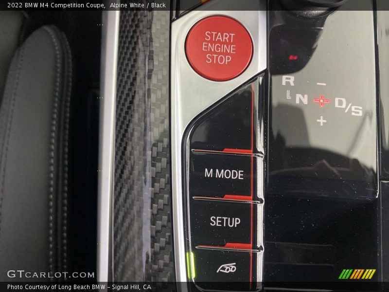 Alpine White / Black 2022 BMW M4 Competition Coupe