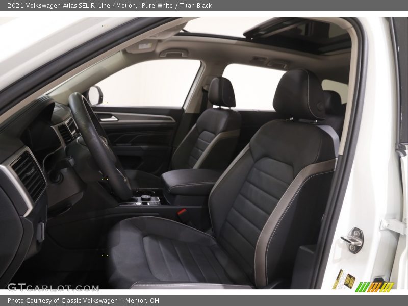 Pure White / Titan Black 2021 Volkswagen Atlas SEL R-Line 4Motion