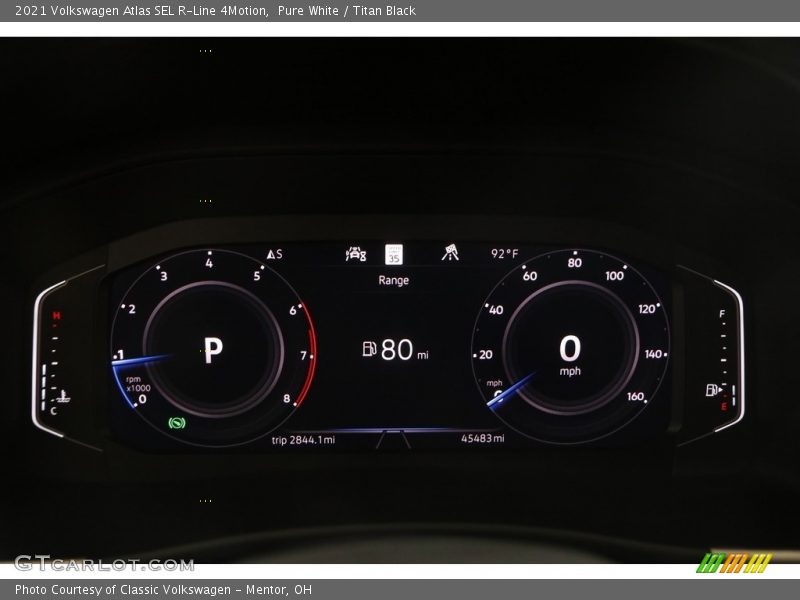 Pure White / Titan Black 2021 Volkswagen Atlas SEL R-Line 4Motion